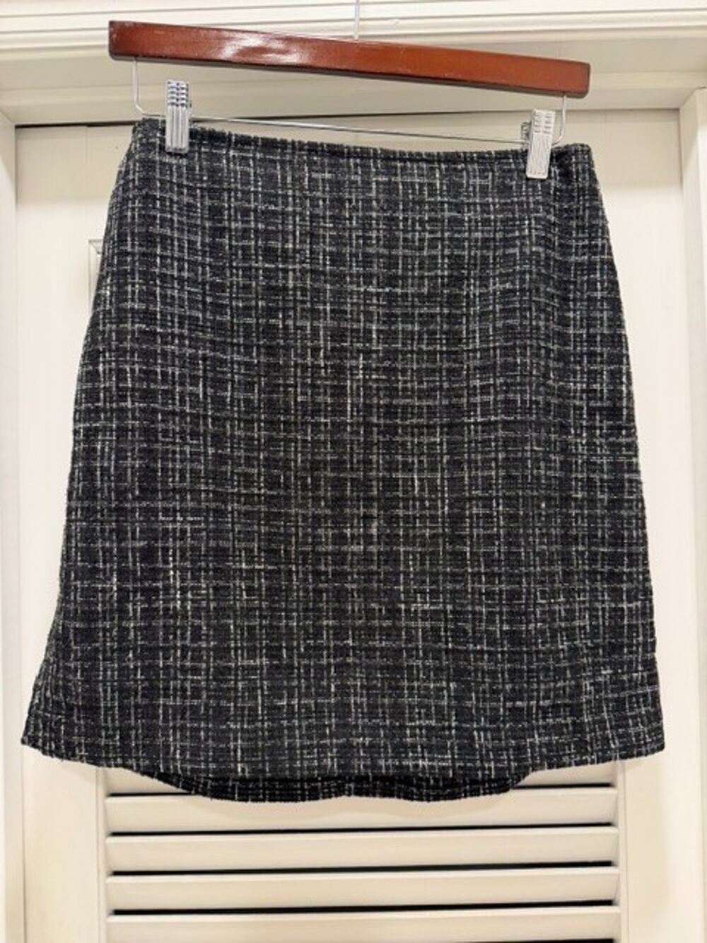 Rachael Zoe Black & White Boucle Line Tweed Skirt Size 4 Chanel Inspire Classic